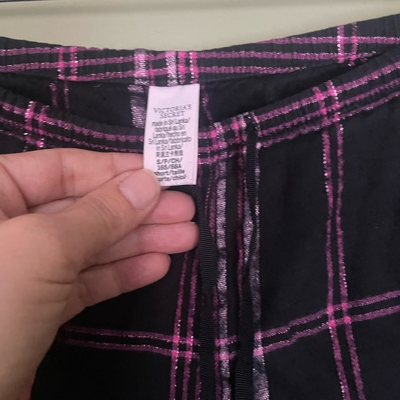 Victoria's Secret Plaid Pajama Set - Pink and Black Sz S - Picture 9 of 10